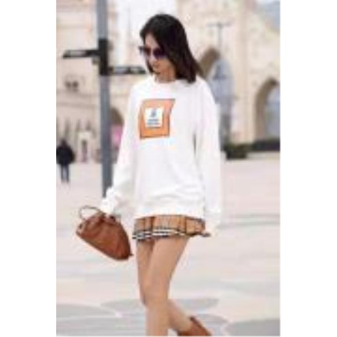 ÁO NỮ BURBERRY 