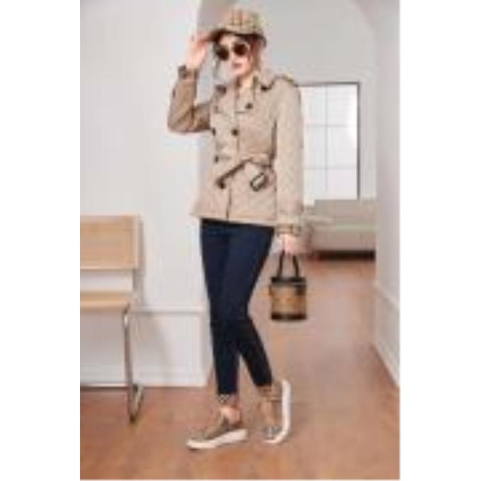 ÁO NỮ BURBERRY 