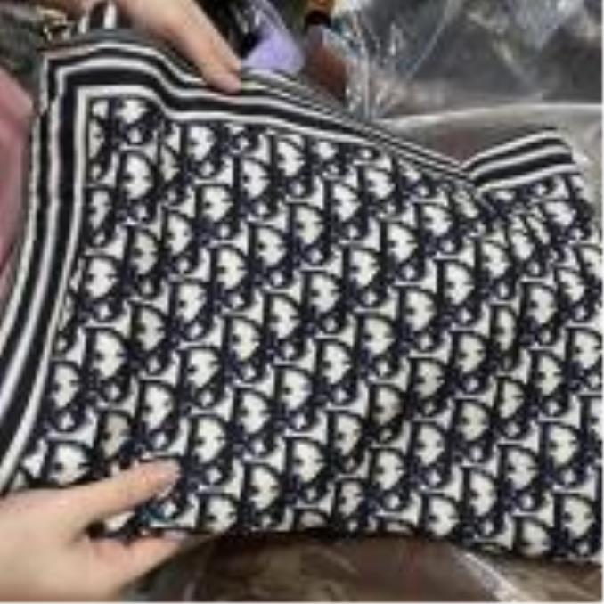 KHĂN CHOÀNG DIOR KHĂN CHOÀNG DIOR