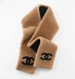 KHĂN CHOÀNG CHANEL Shearling ( Lông Cừu )