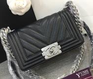 TÚI XÁCH CHANEL Boy V Caviar Leather