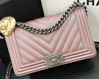 TÚI XÁCH CHANEL Boy V Caviar Leather