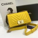 TÚI XÁCH CHANEL Boy 20 V Lambskin Leather