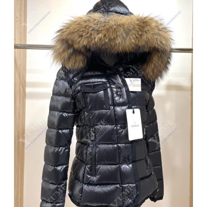 ÁO NỮ MONCLER&nbsp;