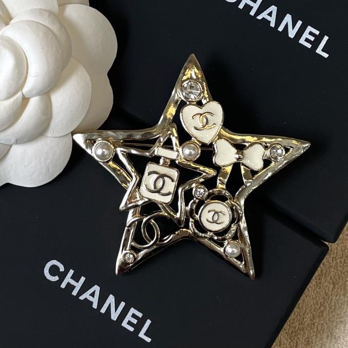 CÀI ÁO&nbsp;Cài áo Chanel