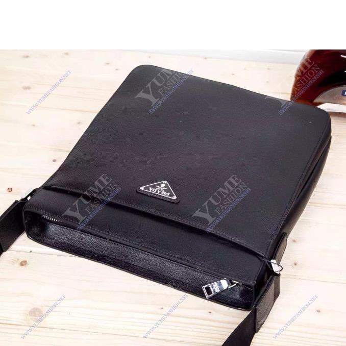 TÚI XÁCH CHO NAM&nbsp;Túi Nam Prada