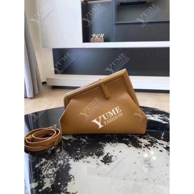 TÚI XÁCH FENDI 