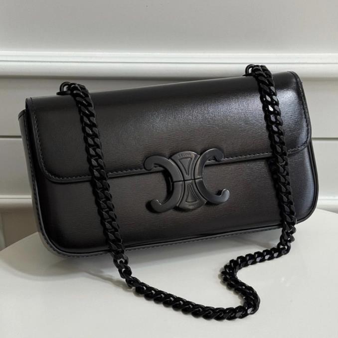 TÚI XÁCH CELINE&nbsp;CHAIN SHOULDER BAG TRIOMPHE